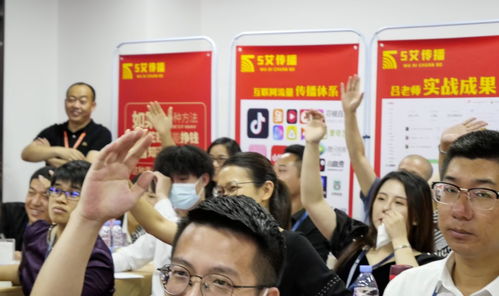 免費(fèi)傳播呂本現(xiàn),企業(yè)培訓(xùn)億萬富商,企業(yè)管理逆向盈利商業(yè)模式